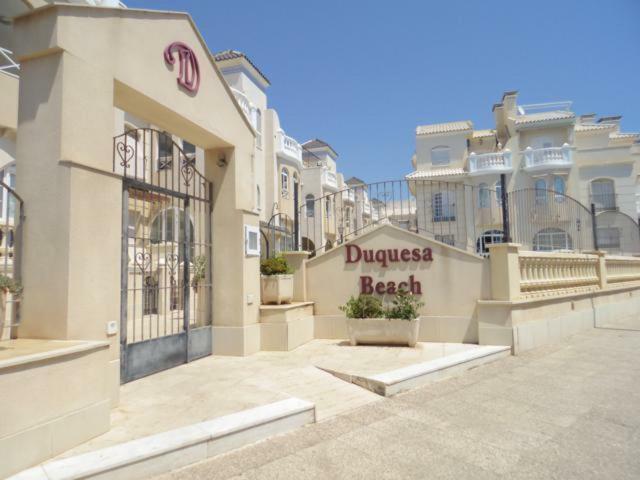 Duquesa Beach 1ª Linea De Mar 托雷维耶哈 外观 照片